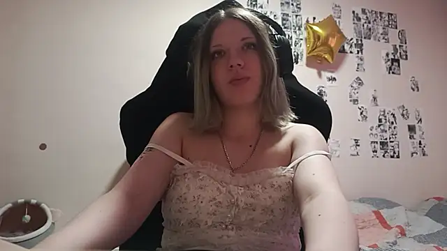 Chat XXX ao vivo de ViolettaCatechini