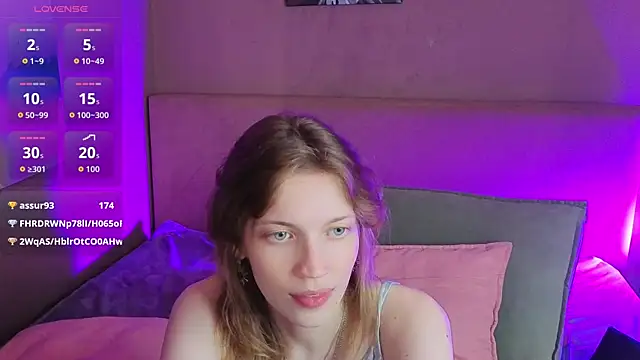 Emily_Cartex: онлайн-секс-чат