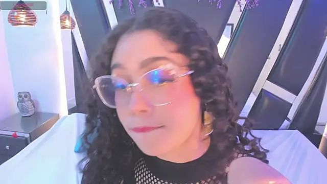 צ'אט XXX בשידור חי של antonelllepiercee