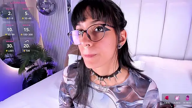 צ'אט XXX בשידור חי של ViolettaColinss
