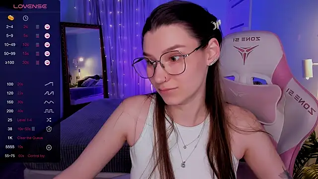 LinaBlossom_'s Live XXX Chat