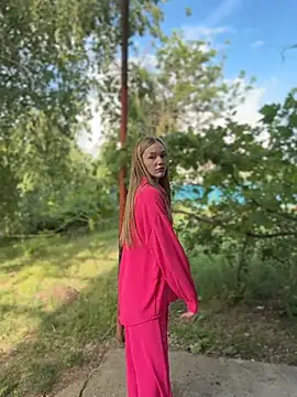 XXX chat uživo modela MilaMoone