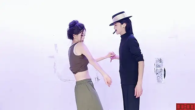 HOT-dance520S 即時 XXX 聊天