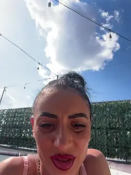 FeetVibe live XXX chat