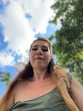 didihairypussy's Live XXX Chat