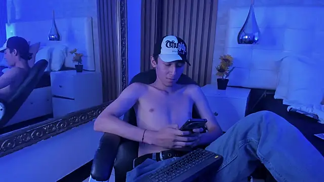Živý XXX chat LeoRydeer