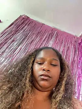 terrestrial-mermaid Show in webcam