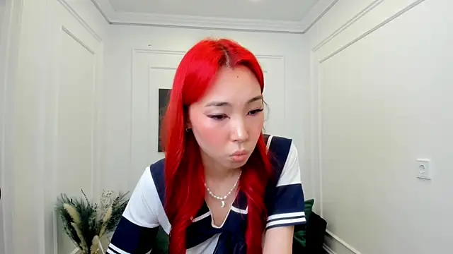 AnnaReylaのライブXXXチャット