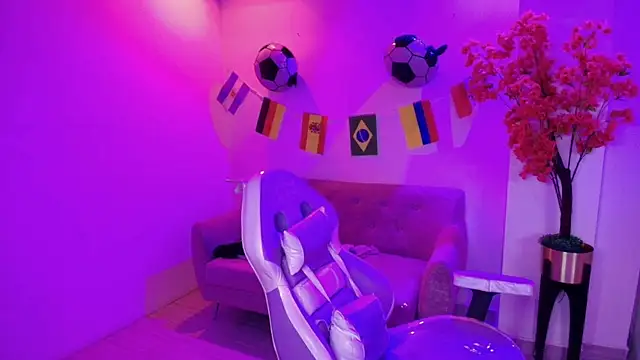 Rainy_doll Adlı Modelin Canlı XXX Sohbeti
