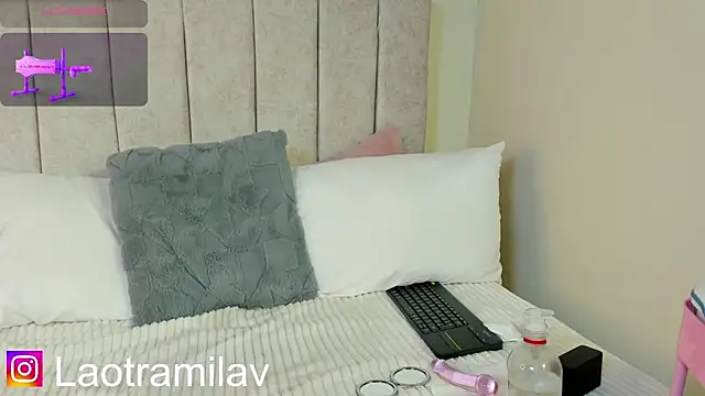 Živý XXX chat MilaVelour