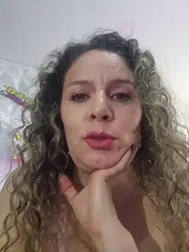 Chat XXX ao vivo de Nina_vallon