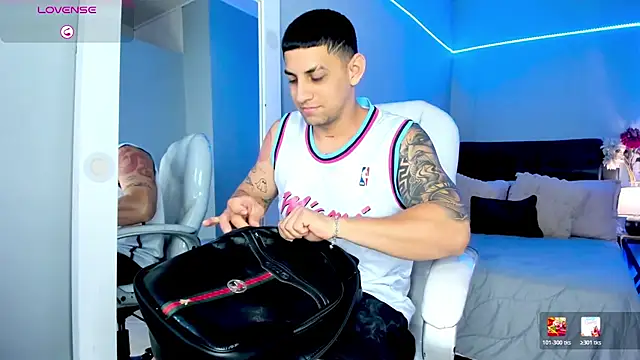 Chat +18 de Alex_cute77 ao vivo