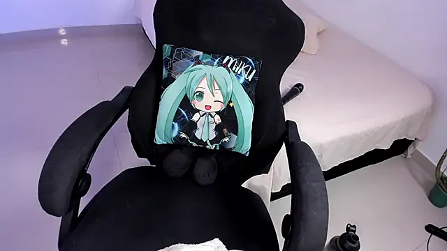 lizzy-c-e-e Chat XXX live