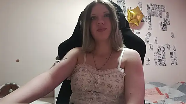 Chat XXX ao vivo de ViolettaCatechini