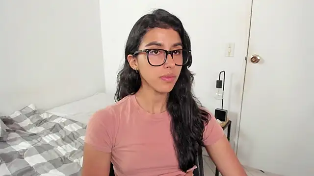 Chat XXX ao vivo de Mazikeen__18