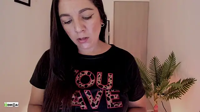 urcute_kitten Chat XXX live