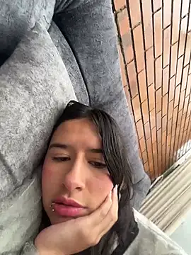 LilyRossi_: απευθείας συνομιλία ΧΧΧ