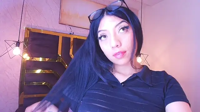 Chat XXX en directo de Ey_Im_simone_