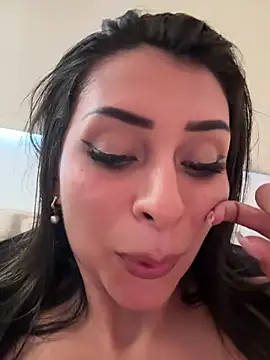 sweetAli_'s Live XXX Chat