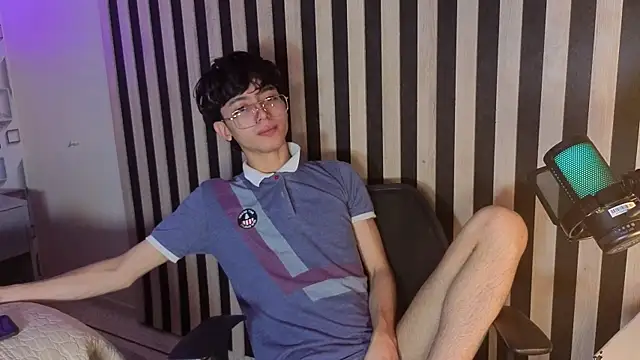 Twink_Sebas7 Webcam show