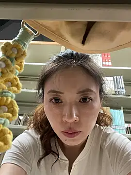 mimi_181 Adlı Modelin Canlı XXX Sohbeti