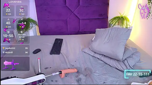 Chat XXX en directo de Yasminbrattz