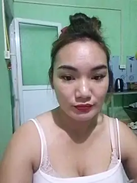 Voiva11's Live XXX Chat