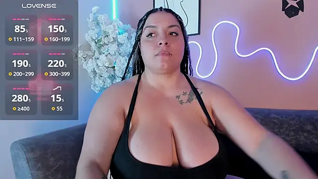 karo_linee1 – Live XXX-chat