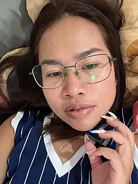 Ponthip live XXX chat