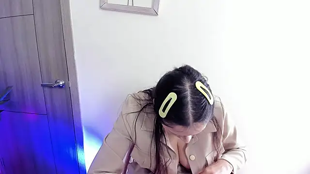 Kyomi_chang's Live XXX Chat