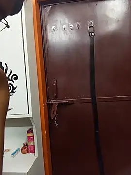 Pertunjukan Kamera Web Manjudear