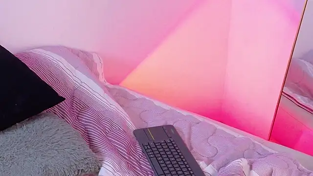 LeahAngell Live XXX-chat