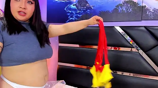 צ'אט XXX בשידור חי של Emma_monserrat