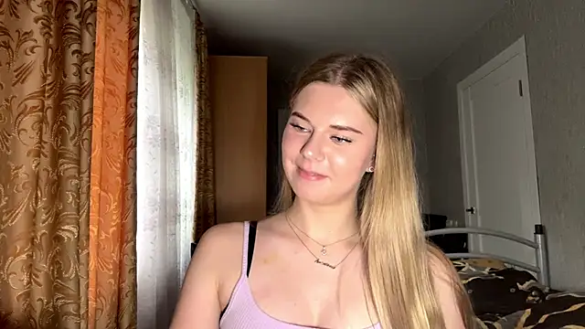HoneysPiee Live XXX Chat
