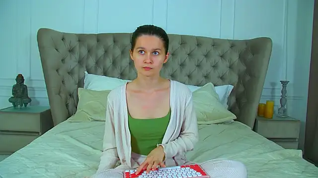 JuliettaTiffani Adlı Modelin Canlı XXX Sohbeti