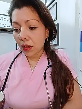 SARA_21- – Naživo XXX chat