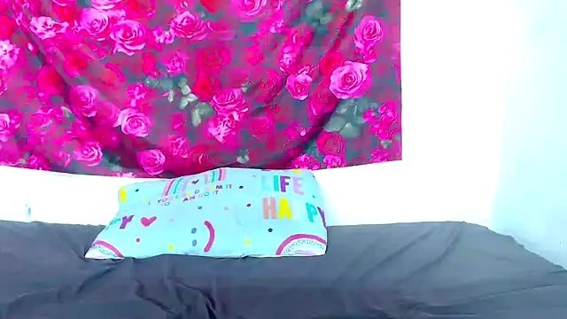 SexyslendAA Live XXX Chat