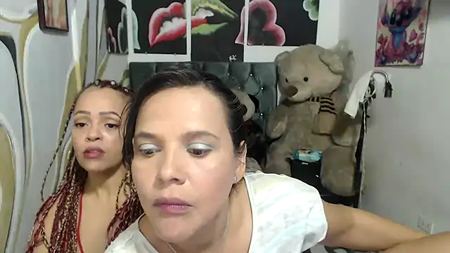 manzanahot9's Live XXX Chat