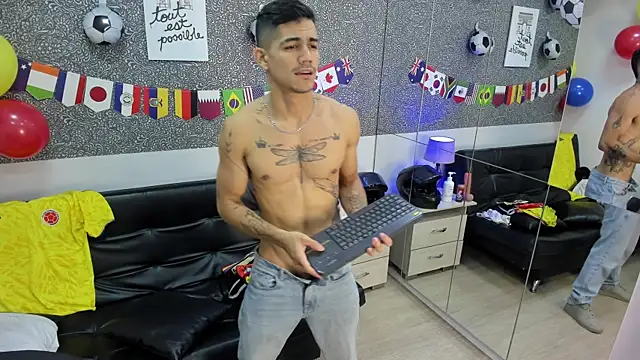 Jared_ColeのライブXXXチャット