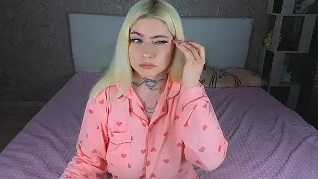 NikaRocksn Live XXX chat