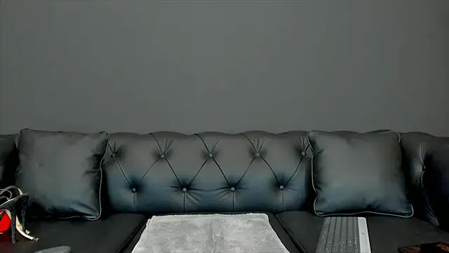HaleySweet18's Live XXX Chat
