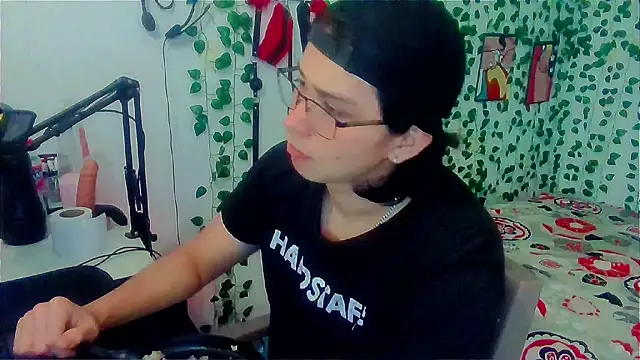 Andy_gray's Live XXX Chat
