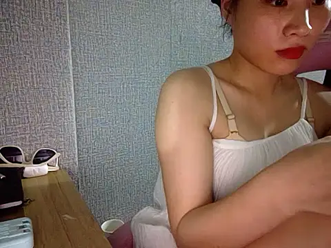 Ly-ny Live XXX-Chat
