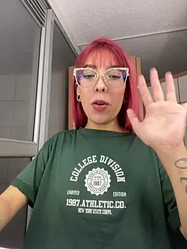 MeraSecretXXX's Live XXX Chat