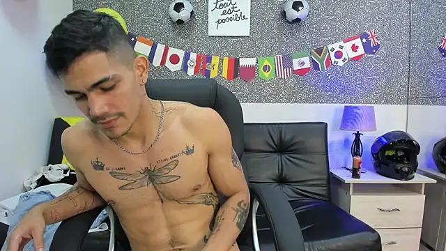 Jared_Cole Adlı Modelin Canlı XXX Sohbeti