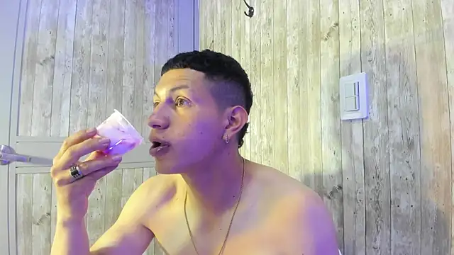 Chatroom XXX en direct de Tony_Zackk