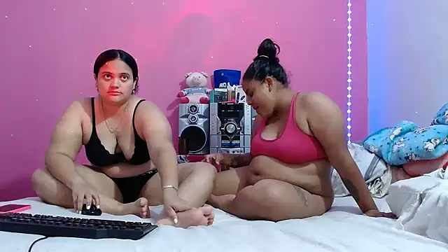Živý XXX chat brunnette_hot