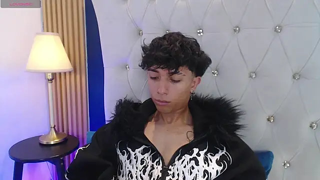 Živý XXX chat Aiden_Rivers_