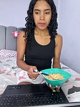 Chat XXX en directo de Cataleya_ja