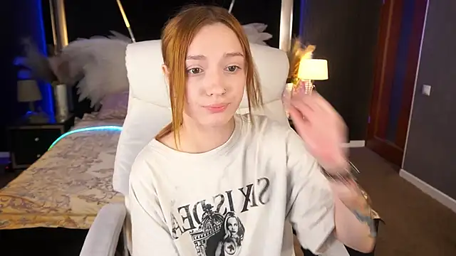 XXX chat uživo modela LizzaMoonn